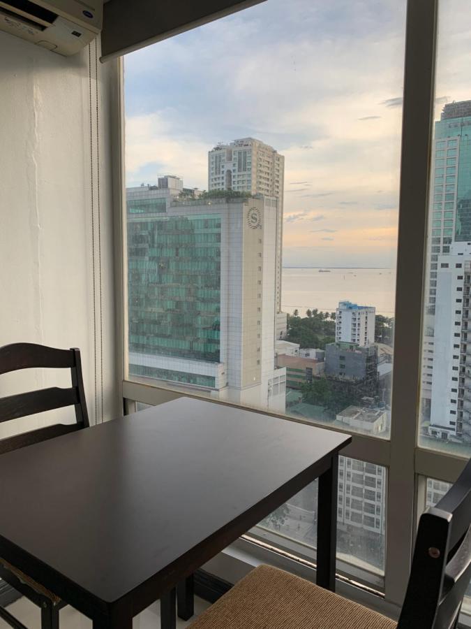 1 Bedroom With Balcony, Fully Furnished Overlooking Manila Bay At Birch Tower, Malate, マニラ市 エクステリア 写真