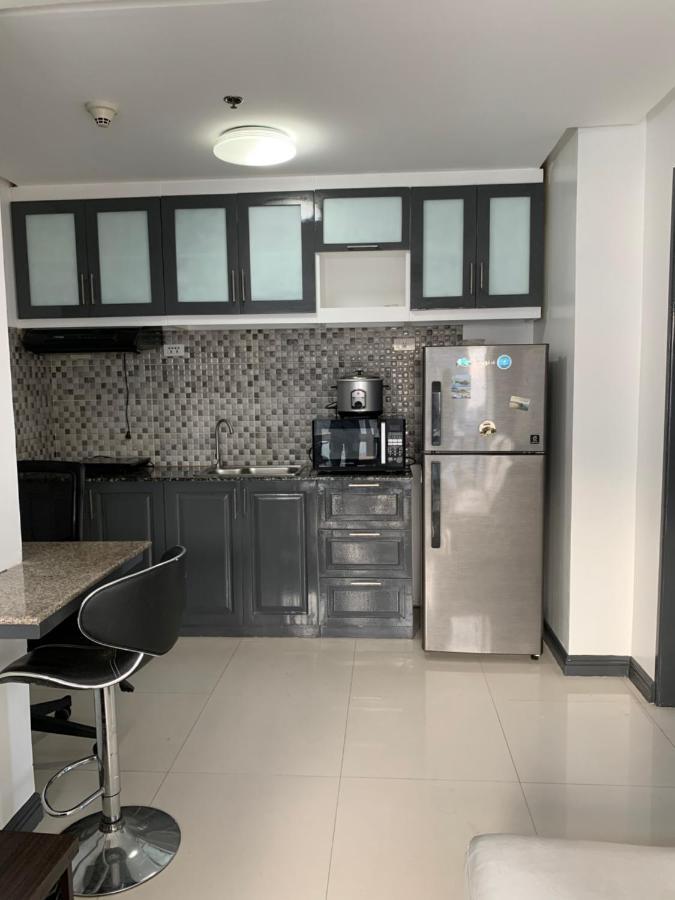 1 Bedroom With Balcony, Fully Furnished Overlooking Manila Bay At Birch Tower, Malate, マニラ市 エクステリア 写真